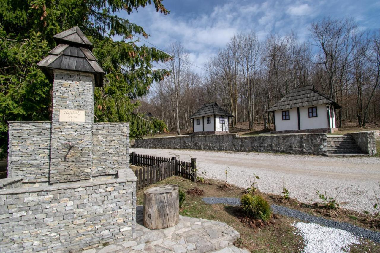 Holiday Park Hajducka Cesma Dubovsko 외부 사진