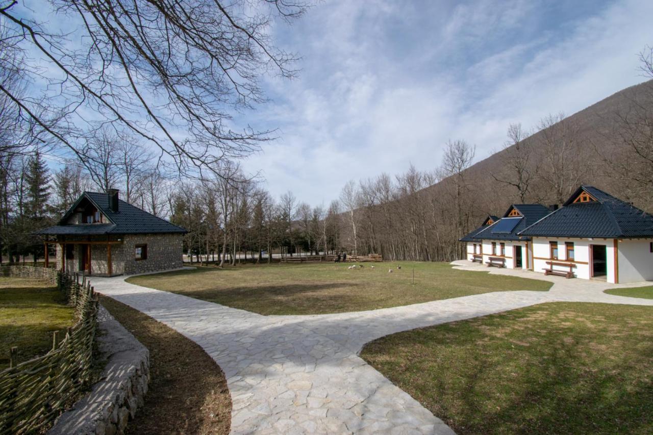 Holiday Park Hajducka Cesma Dubovsko 외부 사진