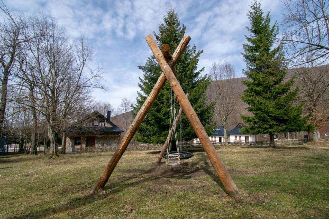 Holiday Park Hajducka Cesma Dubovsko 외부 사진