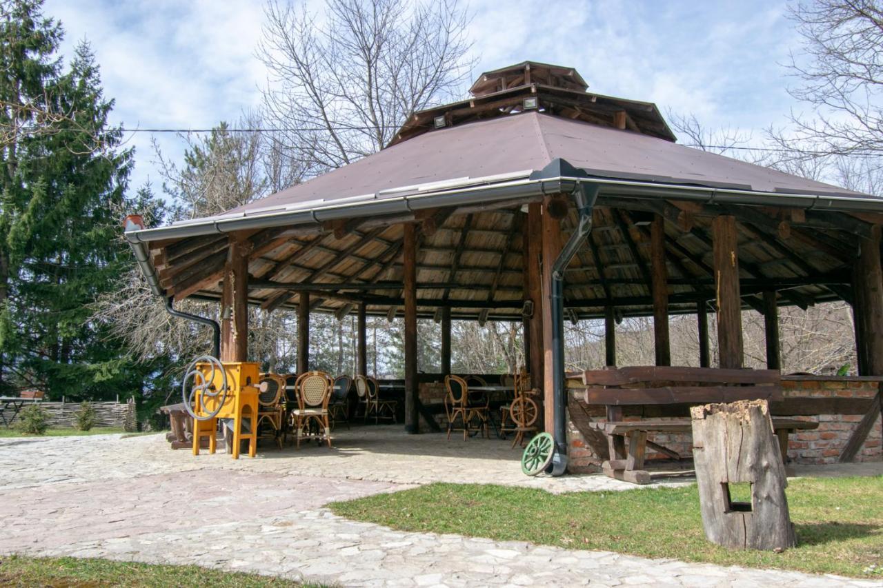 Holiday Park Hajducka Cesma Dubovsko 외부 사진